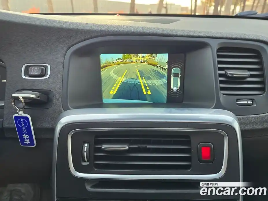 Volvo V60 2016 2.0 Автомат в Москве № 164840, фото 15