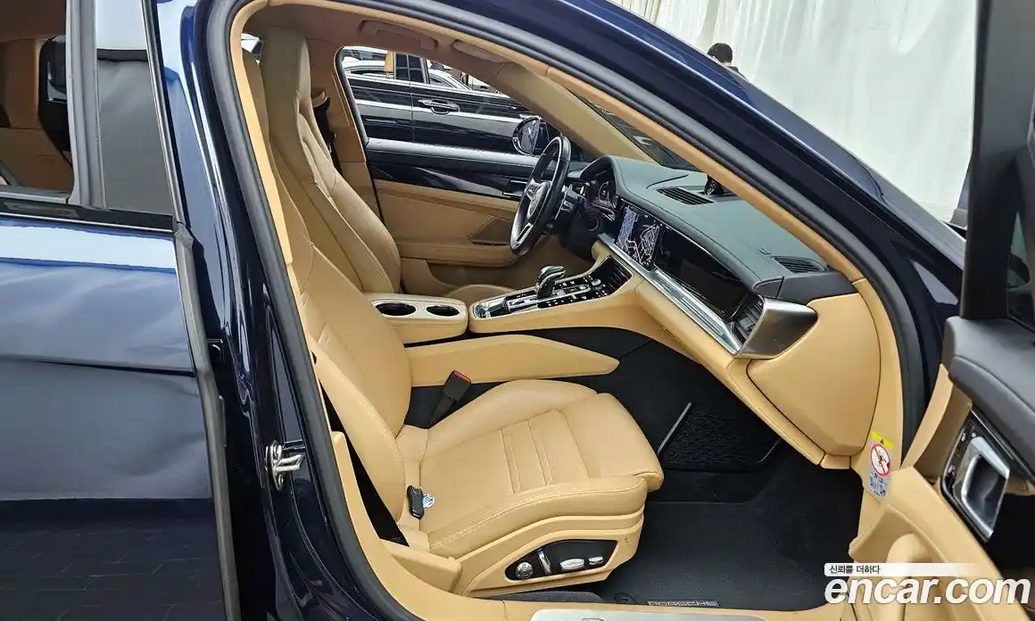 Porsche Panamera 2018 2.9 Автомат в Москве № 165617, фото 11