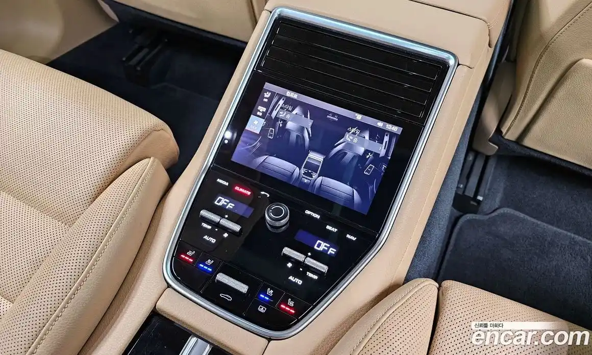 Porsche Panamera 2018 2.9 Автомат в Москве № 165617, фото 18