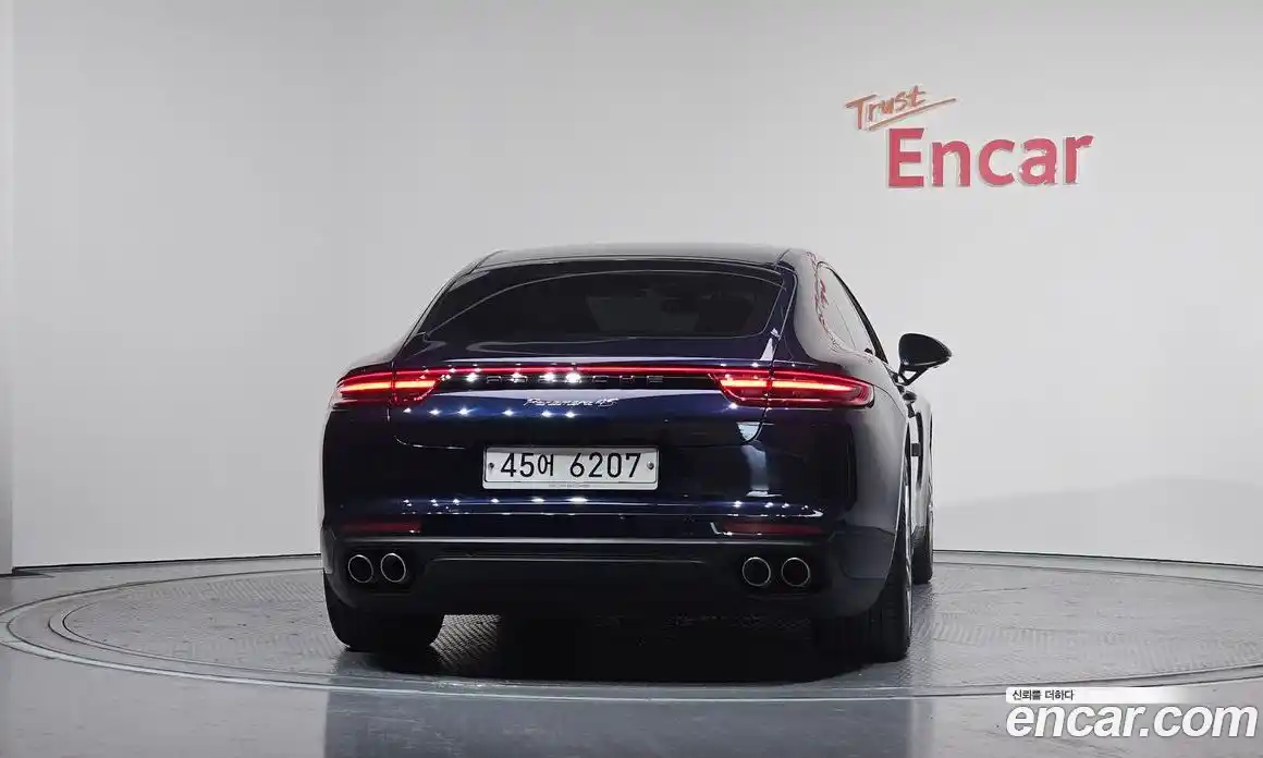 Porsche Panamera 2018 2.9 Автомат в Москве № 165617, фото 4