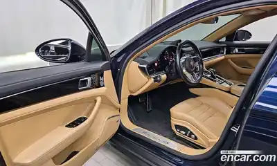 Porsche Panamera 2018 2.9 Автомат в Москве № 165617, миниатюра 10