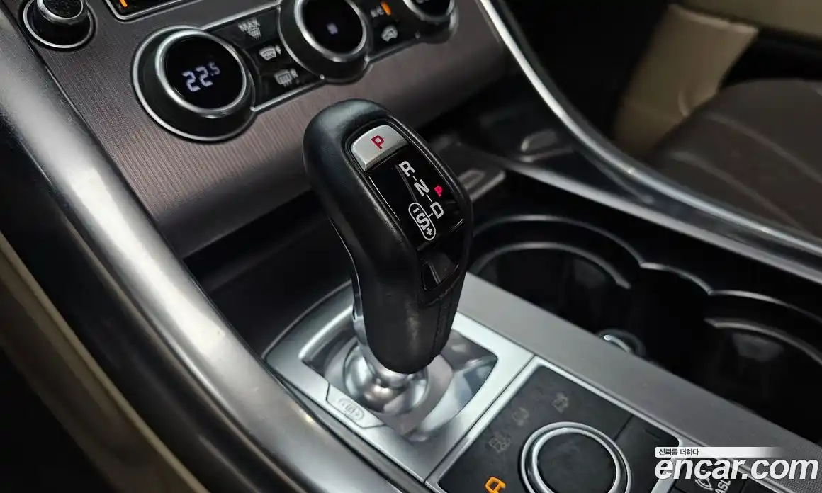 Land Rover Range-Rover Sport 2014 3.0 Автомат в Москве № 166626, фото 7