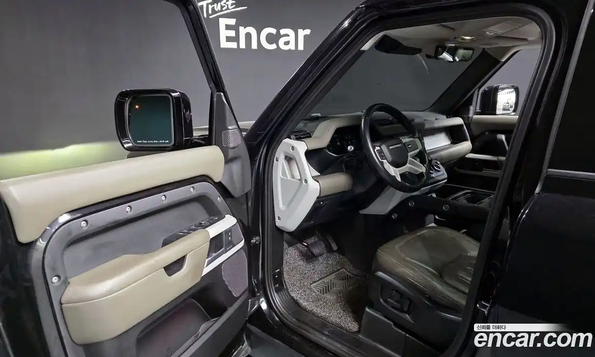 Land Rover Defender 2022 3.0 Автомат в Москве № 166688, фото 16