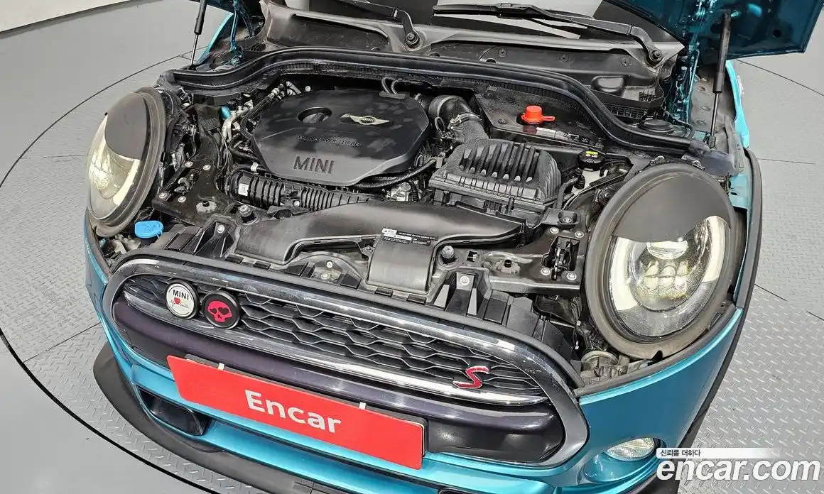 Mini Cooper Convertible 2018 2.0 Автомат в Москве № 167155, фото 11