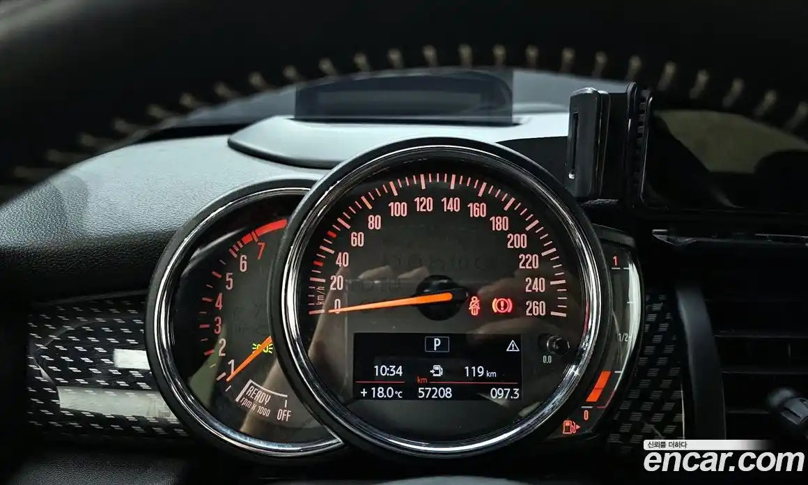 Mini Cooper Convertible 2018 2.0 Автомат в Москве № 167155, фото 16