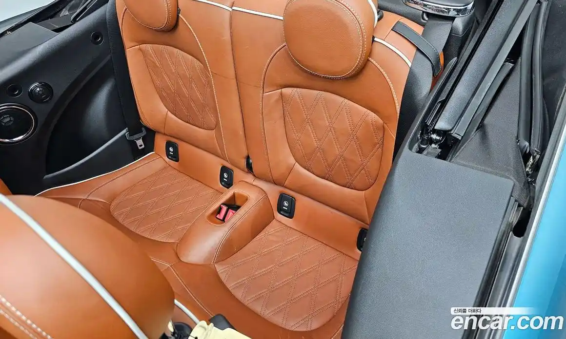 Mini Cooper Convertible 2018 2.0 Автомат в Москве № 167155, фото 3