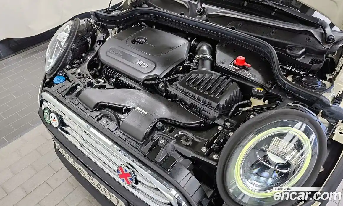 Mini Cooper Convertible 2021 1.5 Автомат в Москве № 167180, фото 18