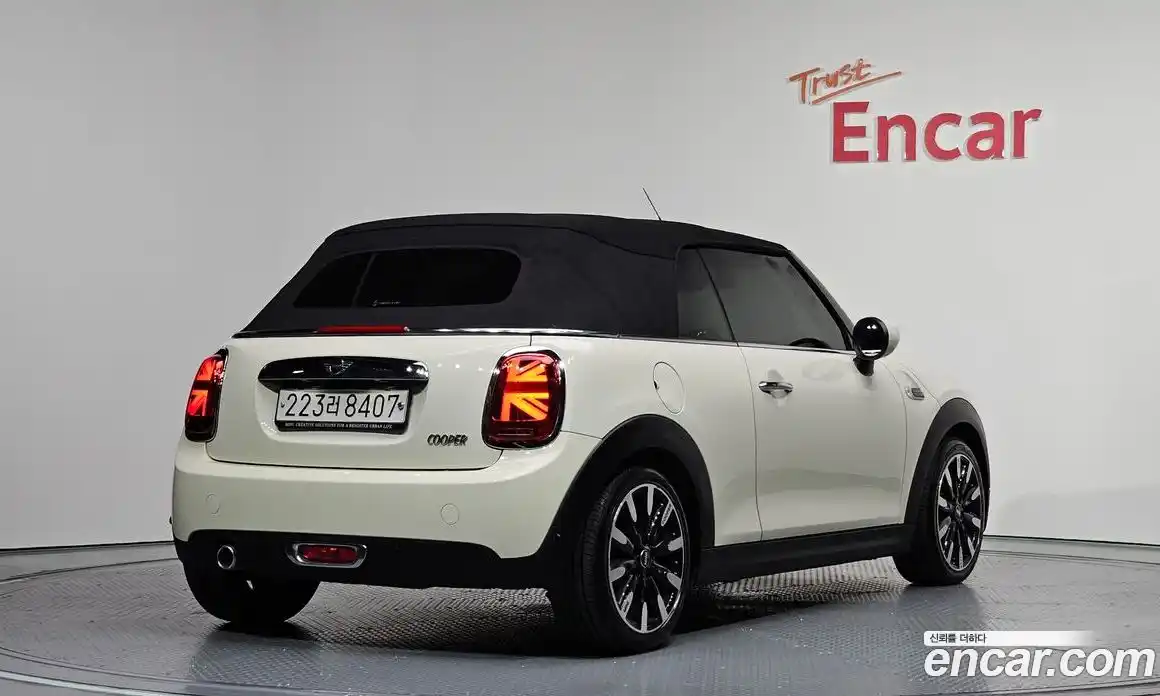 Mini Cooper Convertible 2021 1.5 Автомат в Москве № 167180, фото 20