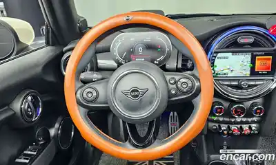 Mini Cooper Convertible 2021 1.5 Автомат в Москве № 167180, миниатюра 3
