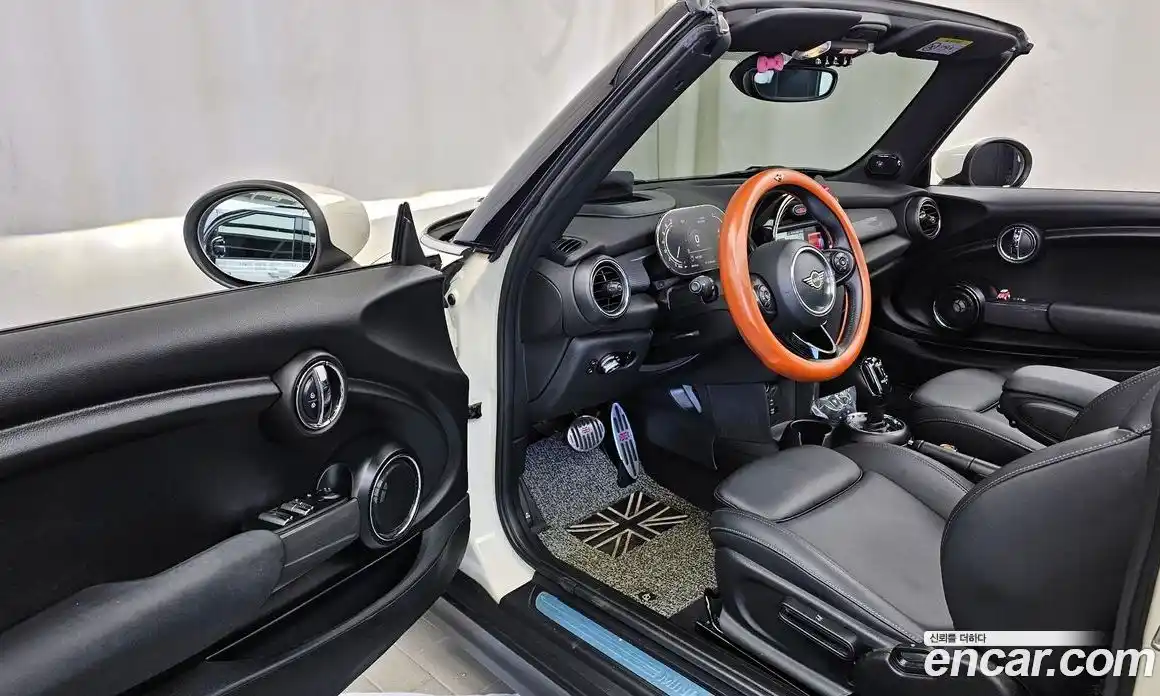 Mini Cooper Convertible 2021 1.5 Автомат в Москве № 167180, фото 7