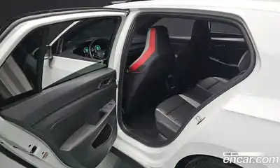 Volkswagen Golf 2024 2.0 Автомат в Москве № 168442, миниатюра 9