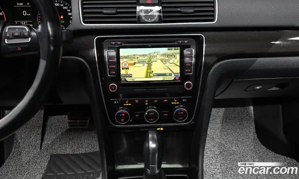 Volkswagen Passat 2015 1.8 Автомат в Москве № 168861, фото 15