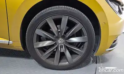 Volkswagen Arteon 2020 2.0 Автомат в Москве № 168917, миниатюра 2