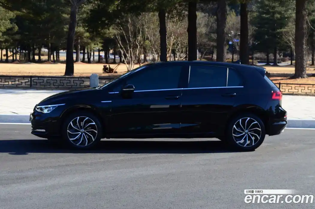 Volkswagen Golf 2024 2.0 Автомат в Москве № 169136, фото 19