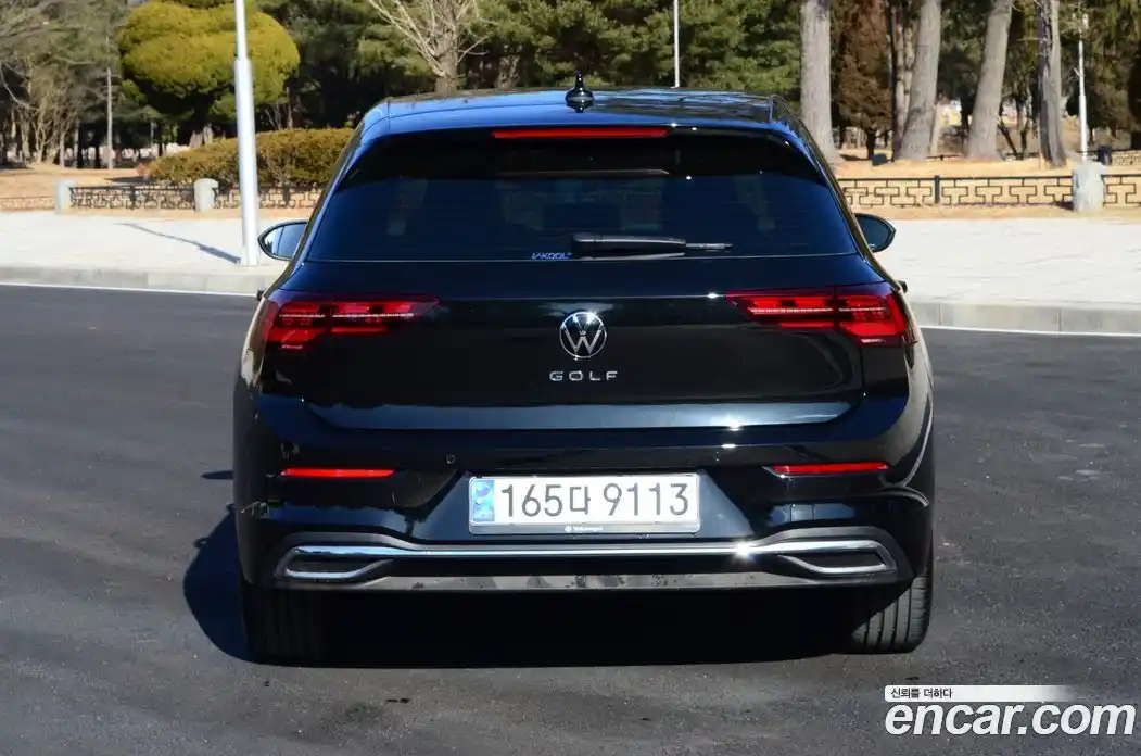 Volkswagen Golf 2024 2.0 Автомат в Москве № 169136, фото 4