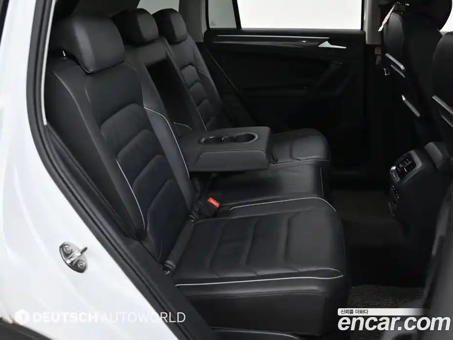 Volkswagen Tiguan 2020 2.0 Автомат в Москве № 169236, фото 12