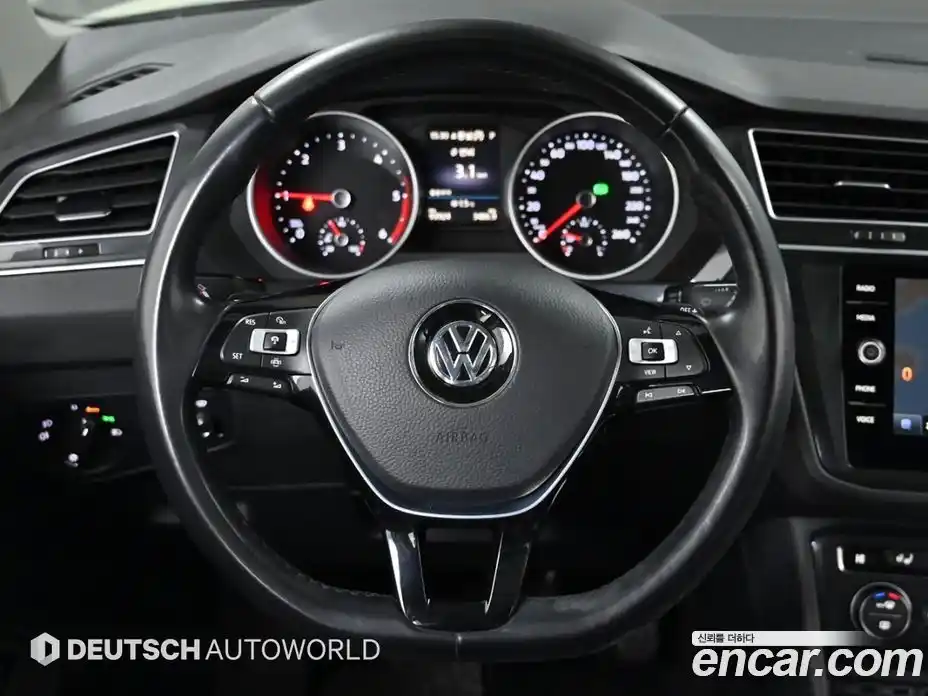 Volkswagen Tiguan 2020 2.0 Автомат в Москве № 169236, фото 13