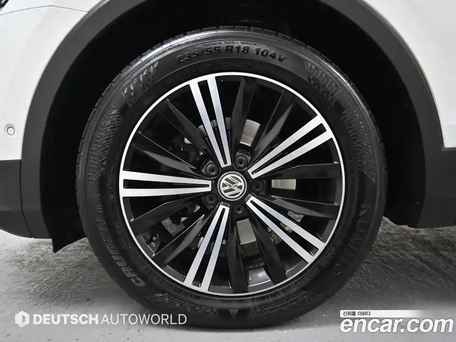 Volkswagen Tiguan 2020 2.0 Автомат в Москве № 169236, фото 5