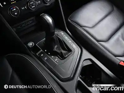 Volkswagen Tiguan 2020 2.0 Автомат в Москве № 169236, миниатюра 9