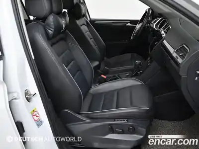 Volkswagen Tiguan 2020 2.0 Автомат в Москве № 169236, миниатюра 10