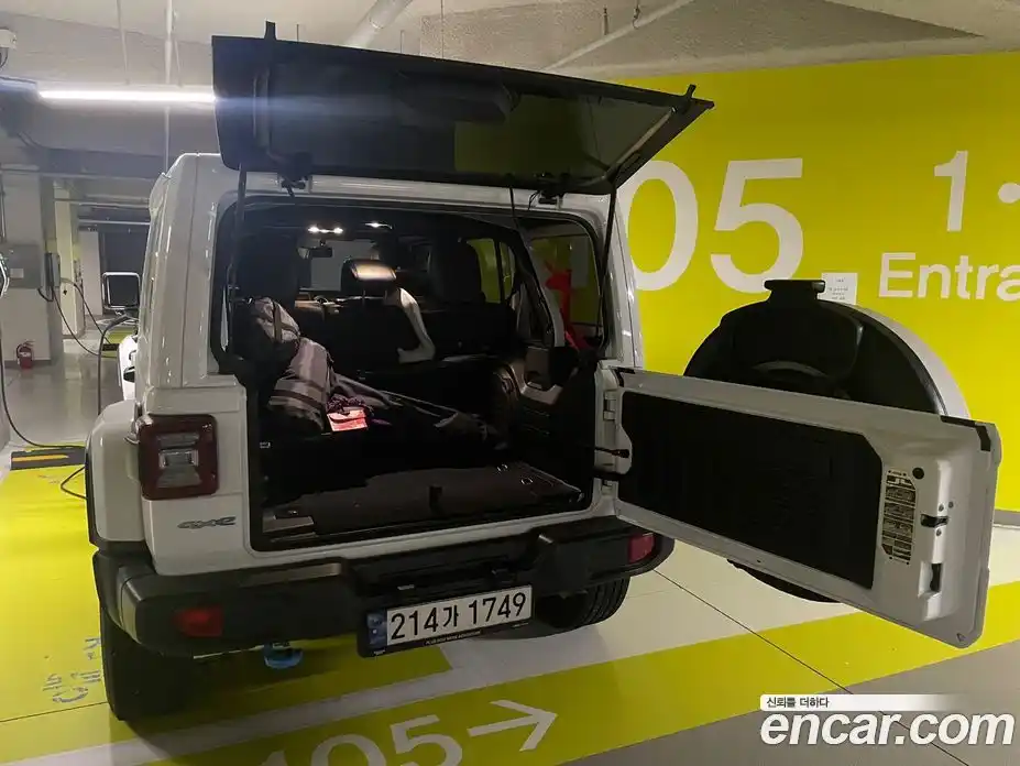 Jeep Wrangler 2023 2.0 Автомат в Москве № 169948, фото 12