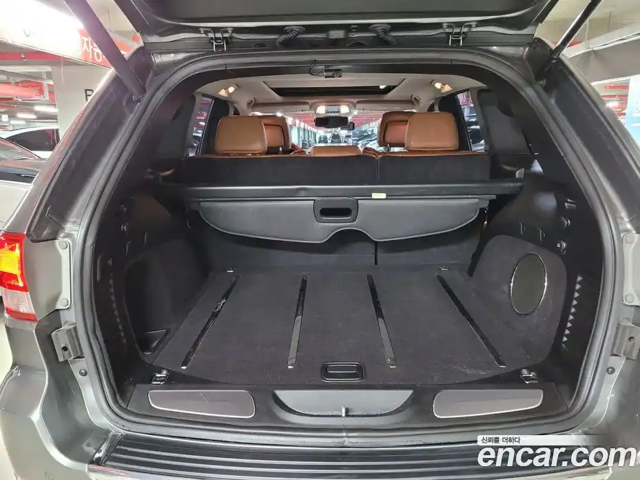 Jeep Cherokee 2012 3.0 Автомат в Москве № 170065, фото 16