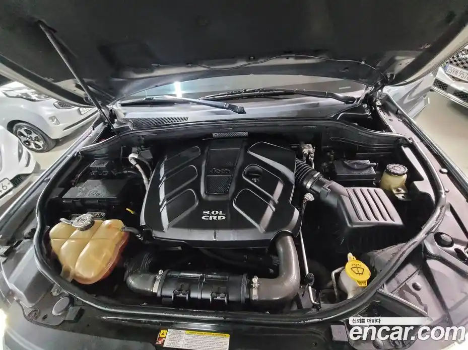 Jeep Cherokee 2012 3.0 Автомат в Москве № 170065, фото 20