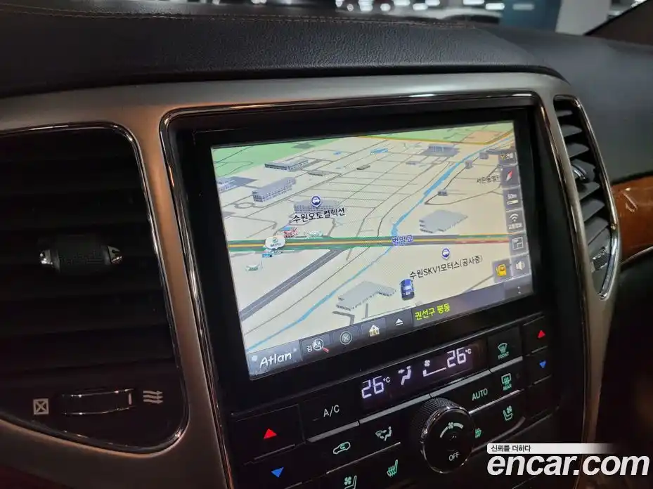 Jeep Cherokee 2012 3.0 Автомат в Москве № 170065, фото 10