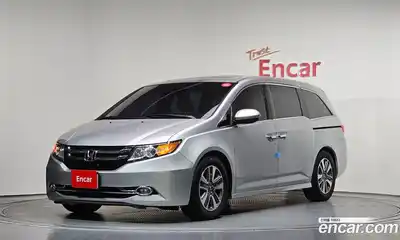 Honda Odyssey 2015 3.5 Автомат в Москве № 170674, миниатюра 8