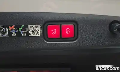 Mercedes-Benz E-Class 2025 2.0 Автомат в Москве № 175595, миниатюра 4