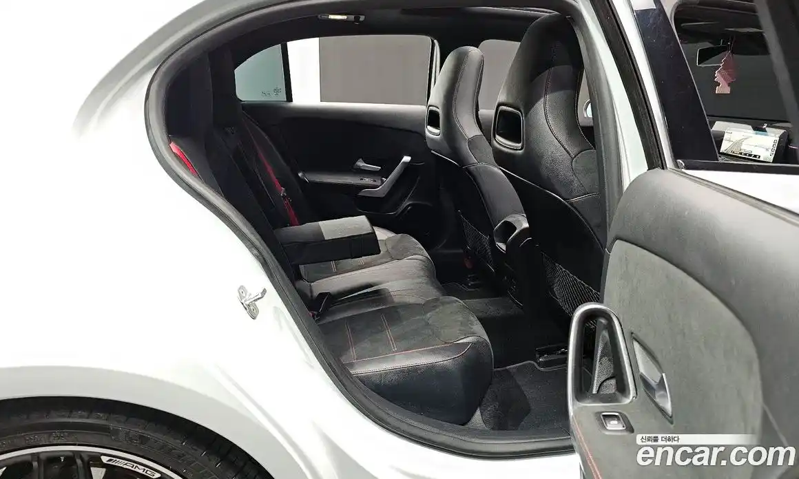 Mercedes-Benz A-Class 2023 2.0 Автомат в Москве № 176882, фото 11