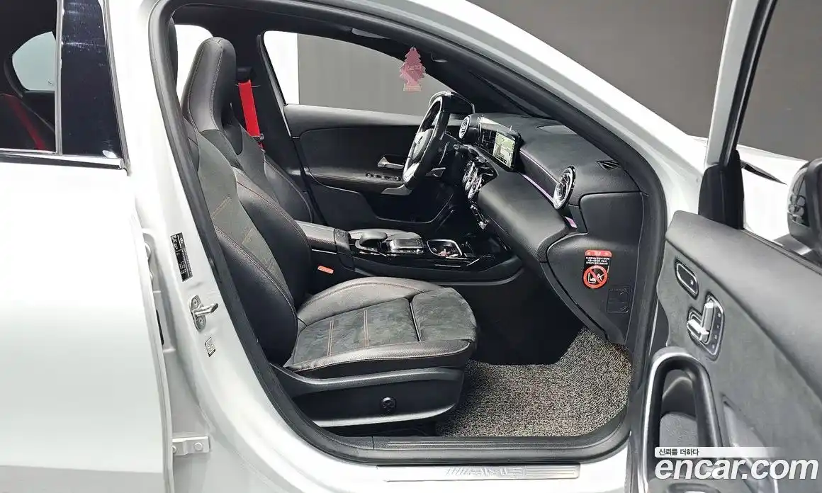 Mercedes-Benz A-Class 2023 2.0 Автомат в Москве № 176882, фото 10