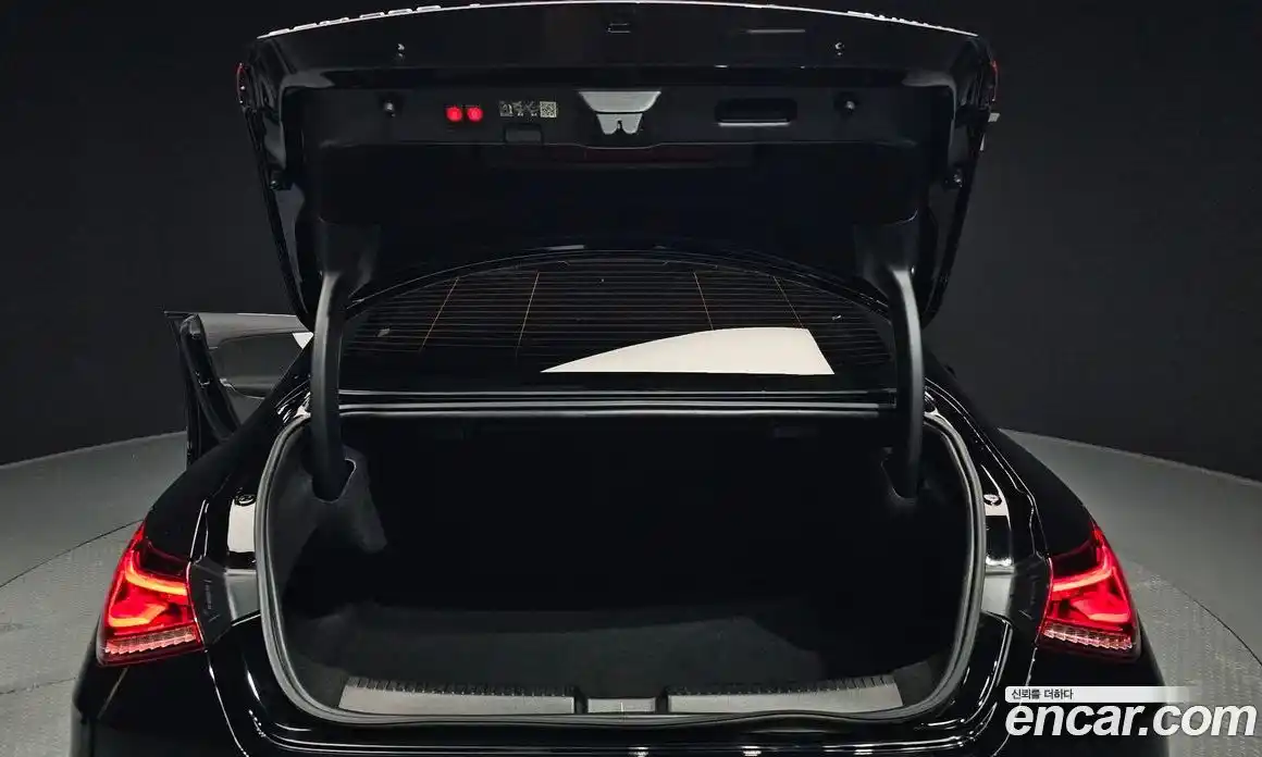 Mercedes-Benz CLA-Class 2023 2.0 Автомат в Москве № 177390, фото 20