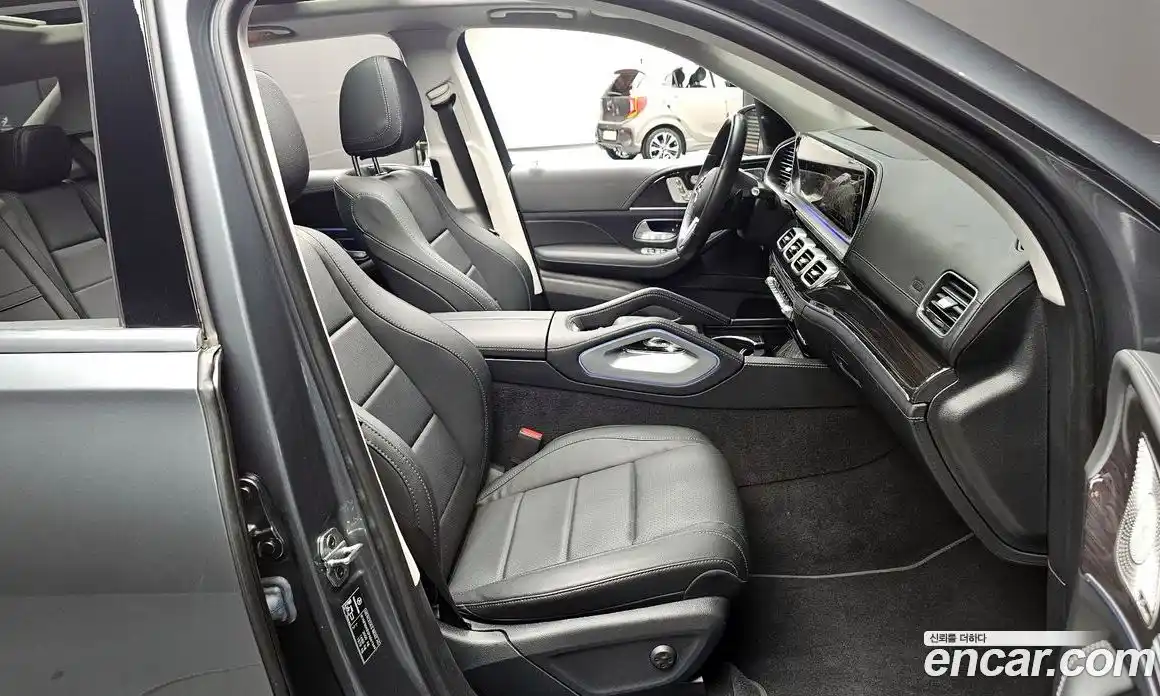 Mercedes-Benz GLE-Class 2023 2.0 Автомат в Москве № 178339, фото 15