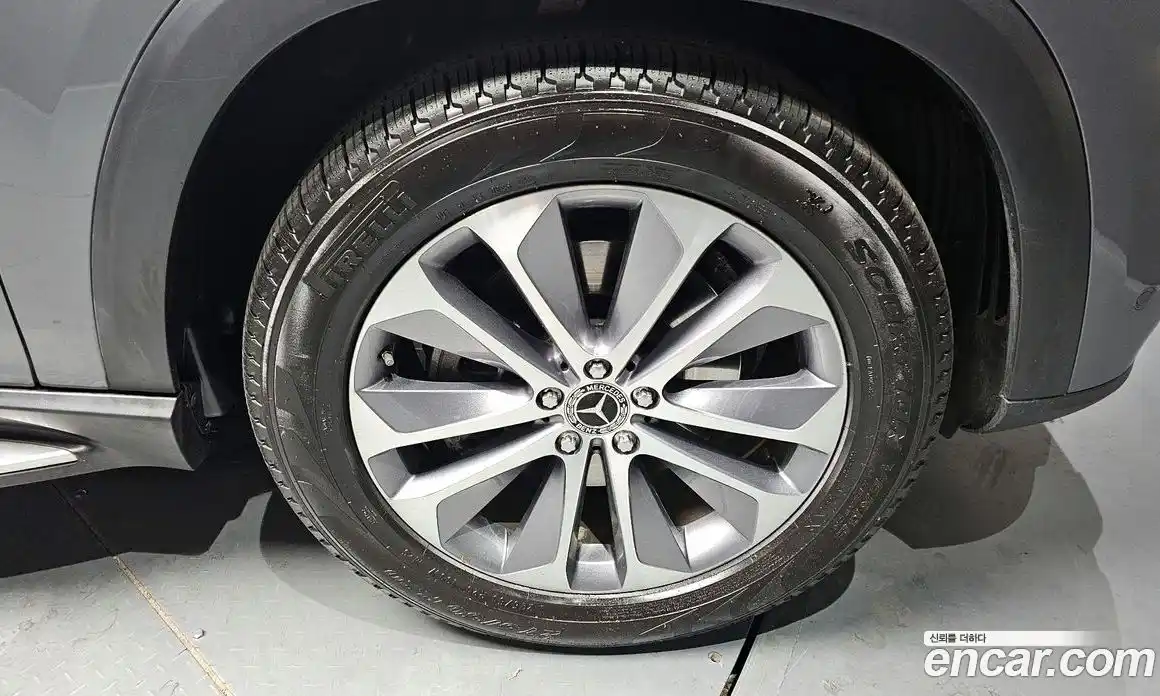 Mercedes-Benz GLE-Class 2023 2.0 Автомат в Москве № 178339, фото 16