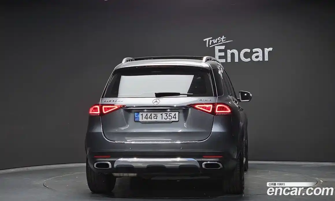 Mercedes-Benz GLE-Class 2023 2.0 Автомат в Москве № 178339, фото 17