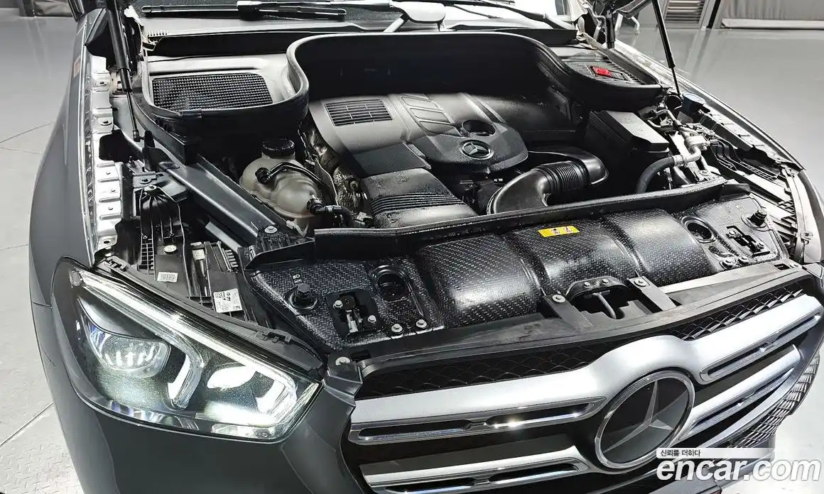 Mercedes-Benz GLE-Class 2023 2.0 Автомат в Москве № 178339, фото 19