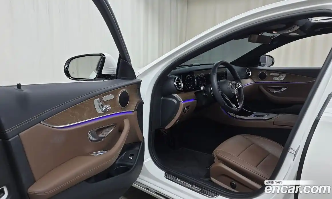 Mercedes-Benz E-Class 2022 2.0 Автомат в Москве № 178978, фото 11