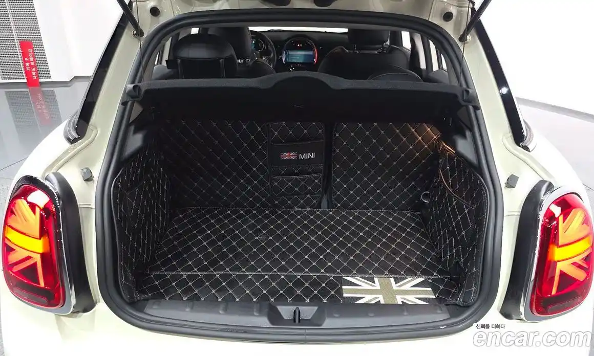 Mini Cooper 2022 1.5 Автомат в Москве № 180201, фото 3