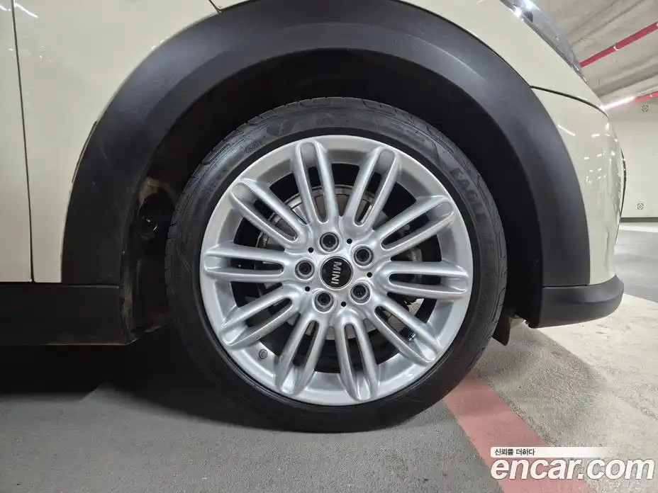 Mini Cooper 2022 1.5 Автомат в Москве № 180201, фото 8