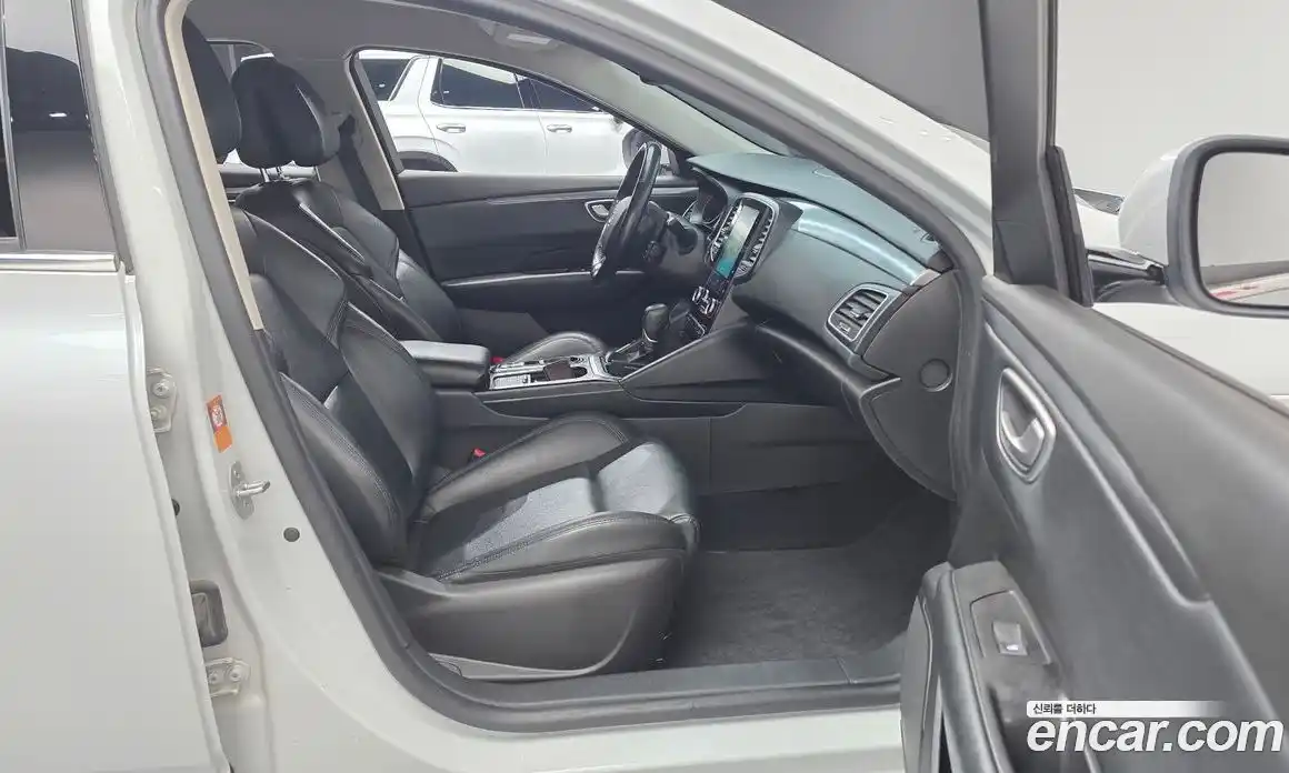 Renault SM6 2019 1.6 Автомат в Москве № 184251, фото 14