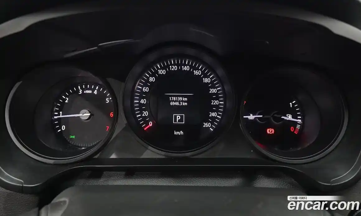 Renault SM6 2019 1.6 Автомат в Москве № 184251, фото 16