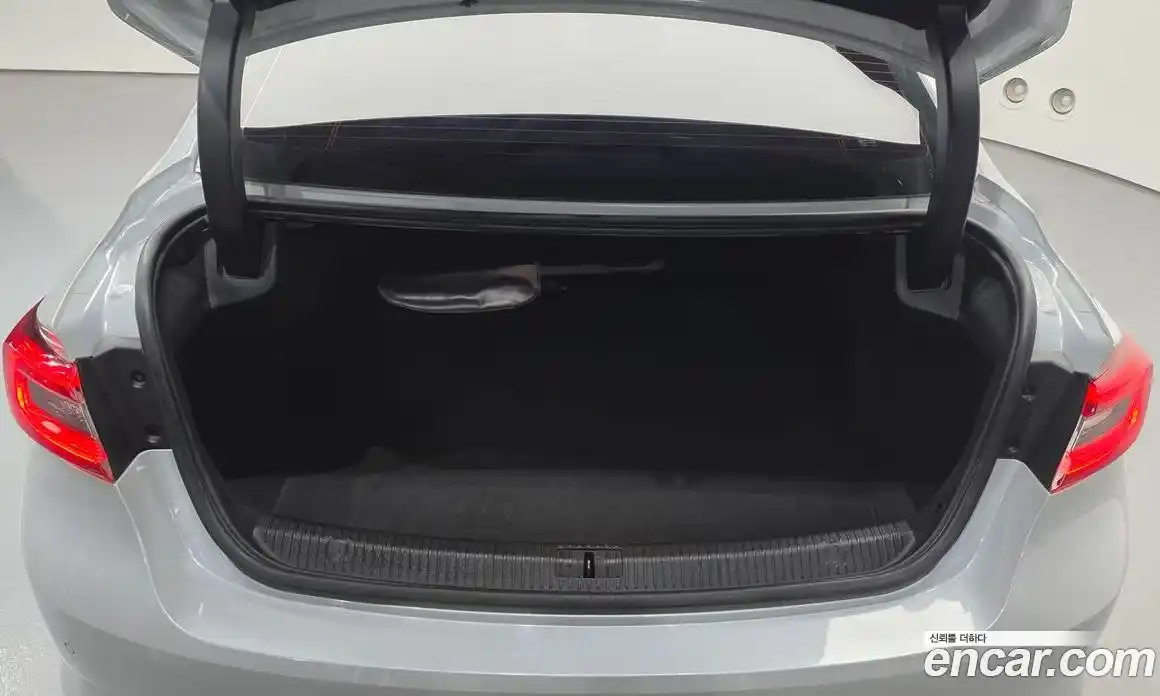 Renault SM6 2019 1.6 Автомат в Москве № 184251, фото 5