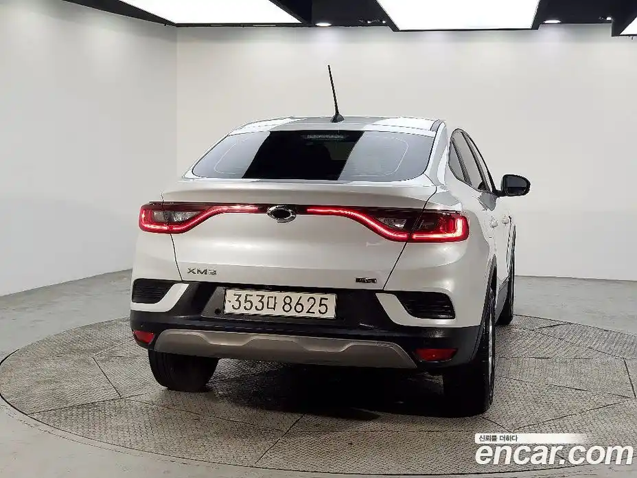 Renault XM3 2021 1.6 Автомат в Москве № 185630, фото 3