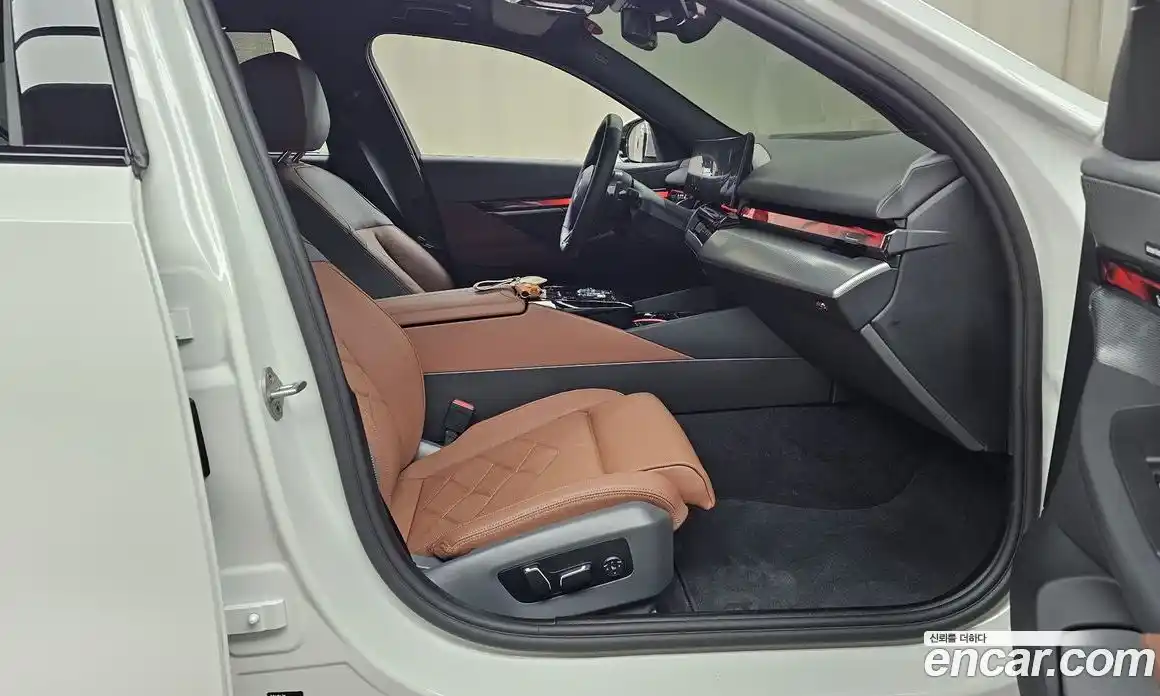 BMW 5-Series 2025 2.0 Автомат в Москве № 187259, фото 15