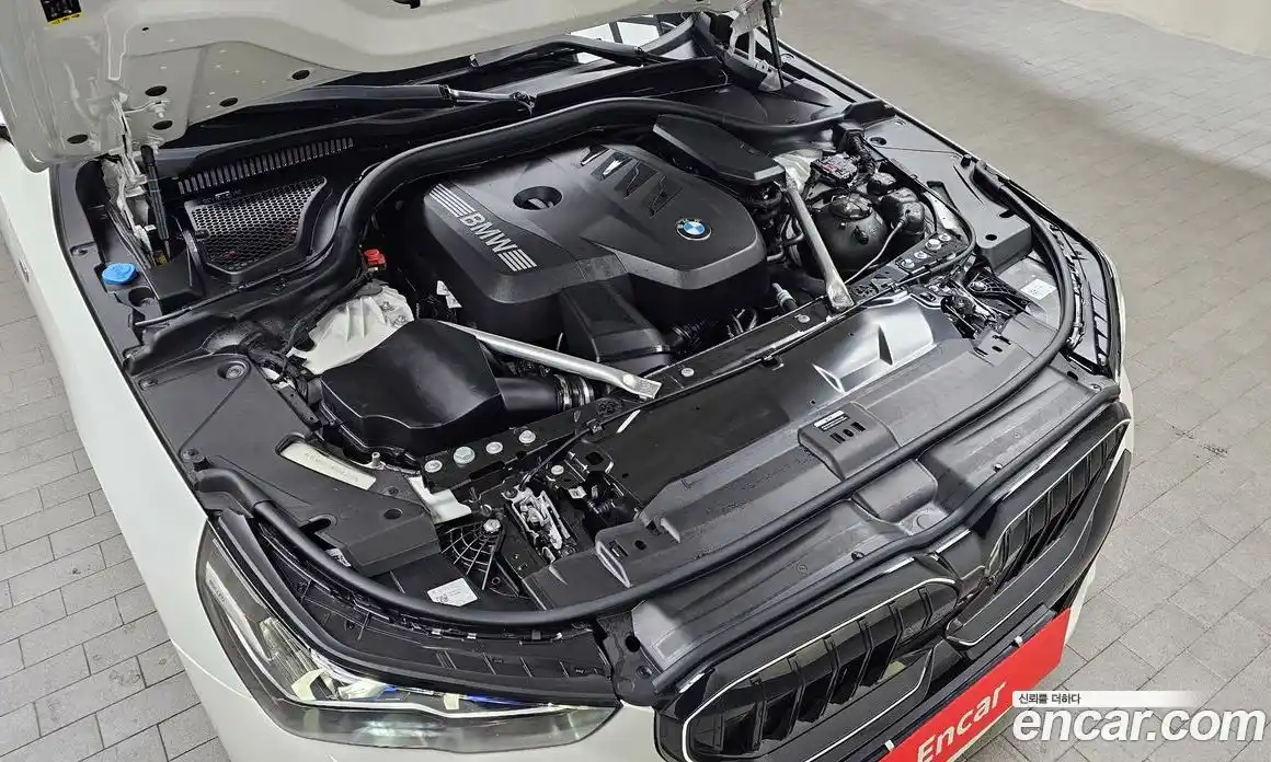 BMW 5-Series 2025 2.0 Автомат в Москве № 187259, фото 4