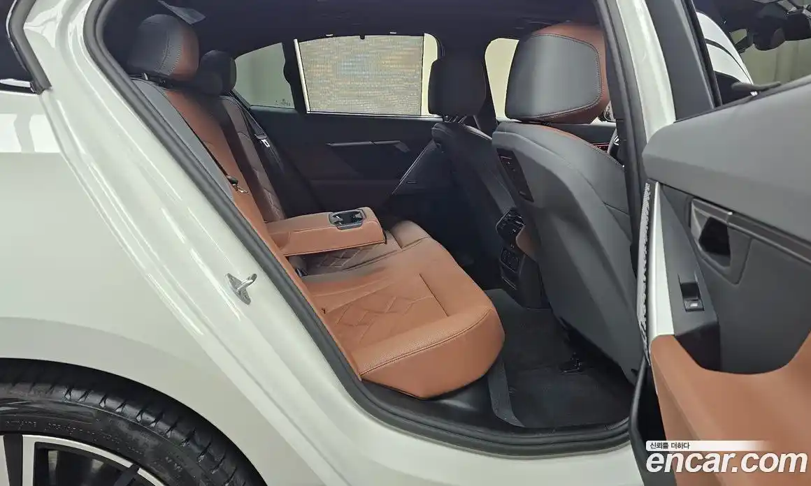 BMW 5-Series 2025 2.0 Автомат в Москве № 187259, фото 6