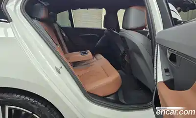 BMW 5-Series 2025 2.0 Автомат в Москве № 187259, миниатюра 6