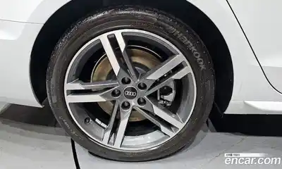 Audi A4 2022 2.0 Автомат в Москве № 187703, миниатюра 5