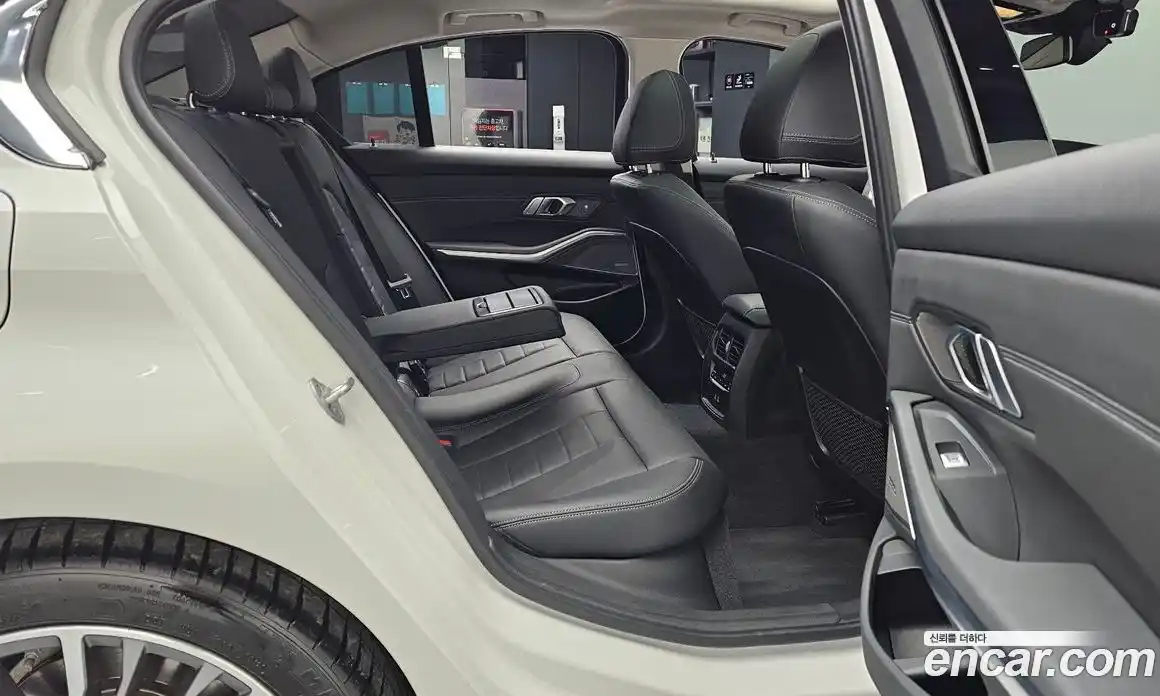 BMW 3-Series 2021 2.0 Автомат в Москве № 187748, фото 12